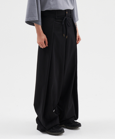 One Tuck Layered Pants