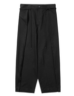 Lade das Bild in den Galerie-Viewer, Cotton Twill One Tuck Pants Black
