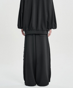 Lade das Bild in den Galerie-Viewer, Multi Lace Trim One Tuck Track Pants
