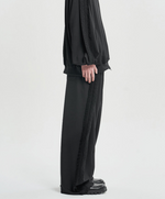 Lade das Bild in den Galerie-Viewer, Multi Lace Trim One Tuck Track Pants
