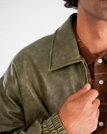 Lade das Bild in den Galerie-Viewer, Bloom Bomber Jacket Green
