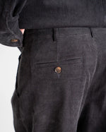 Lade das Bild in den Galerie-Viewer, Ranger Corduroy Pants Dark Grey

