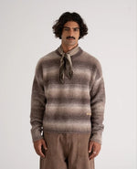 Lade das Bild in den Galerie-Viewer, Gardient Knit Sweater Grey
