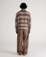 Lade das Bild in den Galerie-Viewer, Gardient Knit Sweater Grey
