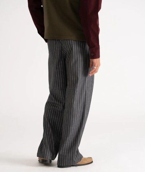 Pinstripe Pleated Pants Grey