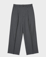 Lade das Bild in den Galerie-Viewer, Pinstripe Pleated Pants Grey
