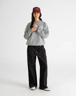 Lade das Bild in den Galerie-Viewer, Legacy Knit Sweater Grey
