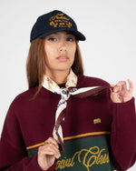 Lade das Bild in den Galerie-Viewer, Clubhouse Scarf Creme
