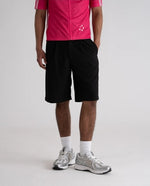 Lade das Bild in den Galerie-Viewer, Pleated Suit Shorts Black
