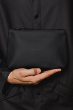 Lade das Bild in den Galerie-Viewer, Cosmetic Bag Black
