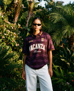 Lade das Bild in den Galerie-Viewer, Vacanza Soccer Jersey Burgundy
