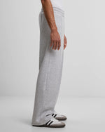 Lade das Bild in den Galerie-Viewer, 10119 Loose Sweatpants 2.0 Grey Melange
