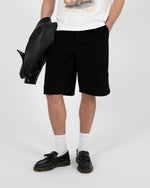 Lade das Bild in den Galerie-Viewer, Podium Double Pleated Shorts Black
