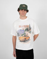 Lade das Bild in den Galerie-Viewer, Speeding Tee Off White
