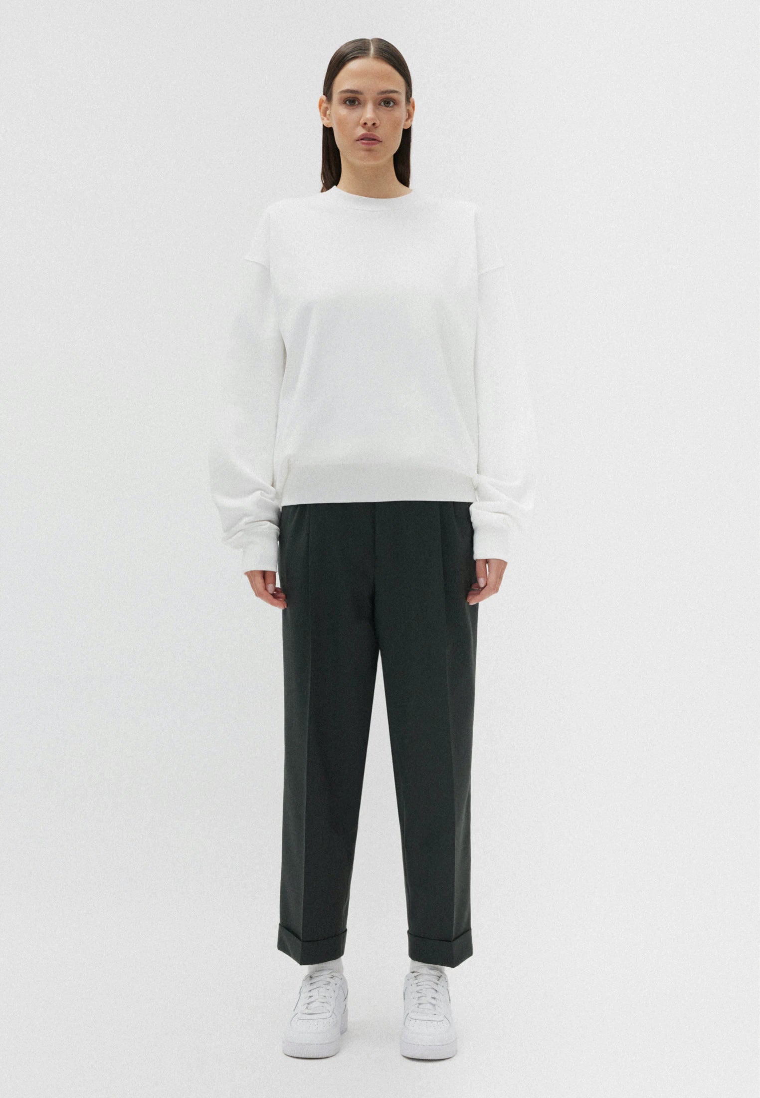 Studio R-Neck Oversized Ecru
