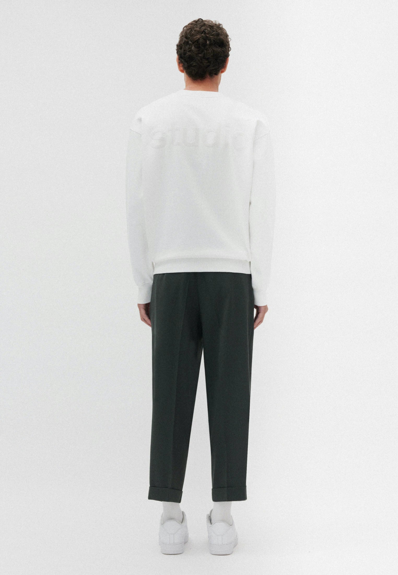 Studio R-Neck Oversized Ecru