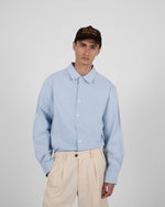 Lade das Bild in den Galerie-Viewer, The Dress Shirt Blue

