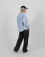 Lade das Bild in den Galerie-Viewer, The Dress Shirt Blue
