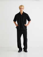 Lade das Bild in den Galerie-Viewer, Banks Plisse Shirt Black
