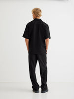 Lade das Bild in den Galerie-Viewer, Banks Plisse Shirt Black
