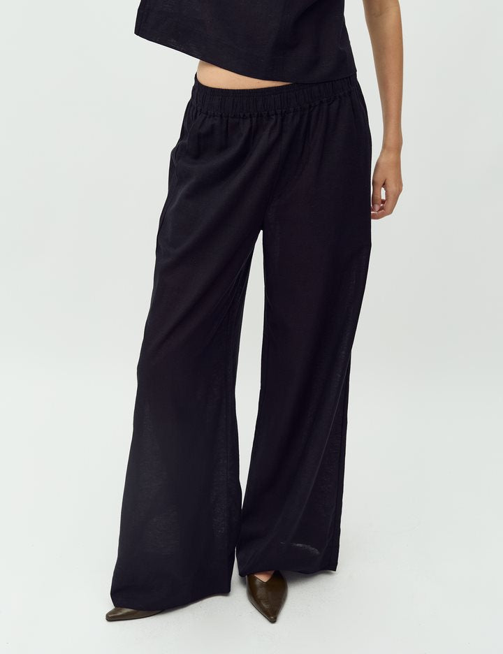 Asaka Pants Black