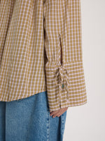 Lade das Bild in den Galerie-Viewer, Juri Bluse Beige/Pink
