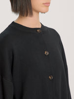 Lade das Bild in den Galerie-Viewer, Jonah Cardigan Black
