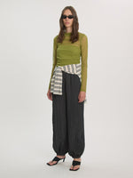 Lade das Bild in den Galerie-Viewer, Trisha Trousers Black
