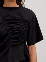 Lade das Bild in den Galerie-Viewer, Edith T-Shirt Black
