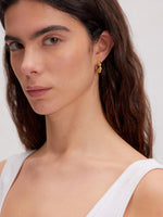 Lade das Bild in den Galerie-Viewer, Cece Knit Top Beige
