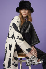 Lade das Bild in den Galerie-Viewer, Faux Fur Bucket Hat Black
