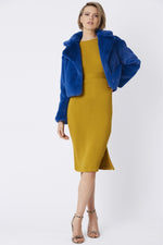 Lade das Bild in den Galerie-Viewer, Blue Faux Fur Cropped Coat
