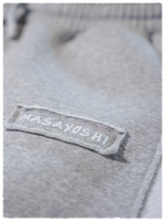 Lade das Bild in den Galerie-Viewer, Cold World Jogger Grey/White
