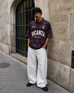 Lade das Bild in den Galerie-Viewer, Vacanza Soccer Jersey Burgundy
