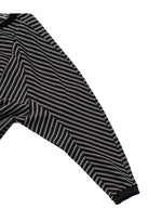 Lade das Bild in den Galerie-Viewer, Sculptured Stripe Longsleeve Black
