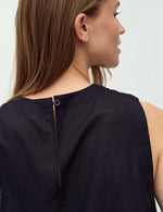 Lade das Bild in den Galerie-Viewer, Tytus Blouse Black
