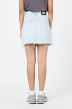 Lade das Bild in den Galerie-Viewer, Echo Skirt Superlight Blue Ripped
