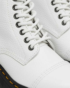 Sinclair White