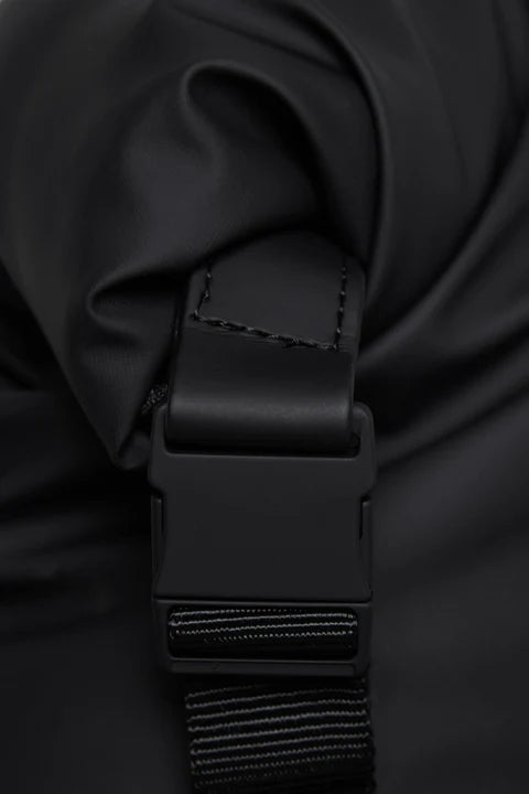 Loop Backpack black