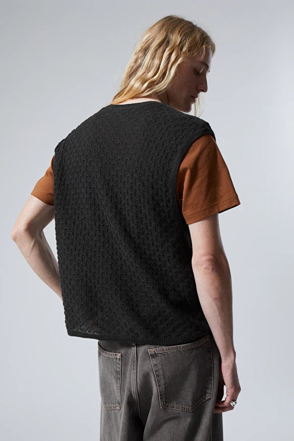 James Regular Vest Black