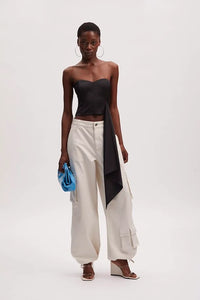 Nilia Corsage Black
