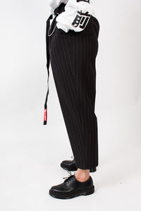 Cropped & Pleated Pinstripe Pants B&W